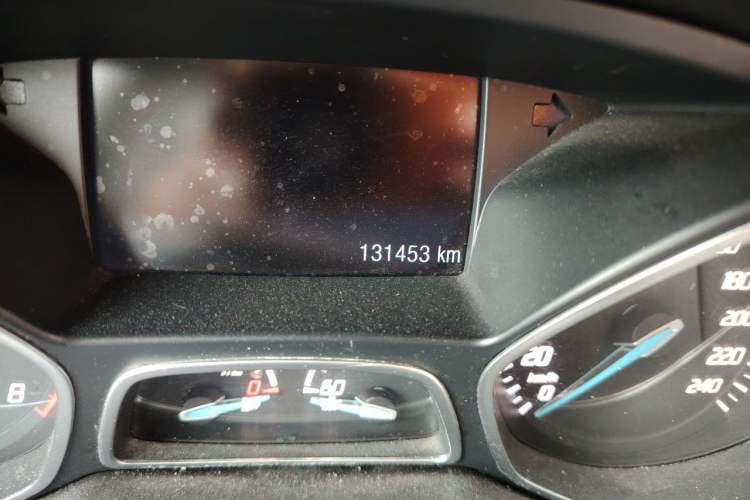 Used Ford Kuga 2013 1.6L GTDi 4x4 Elite Model Odometer Close Up