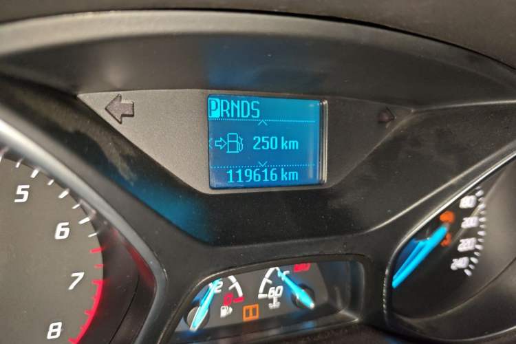Used Ford Kuga 2013 1.6L GTDi Two-Wheel-Drive Comfort Model Odometer Close Up