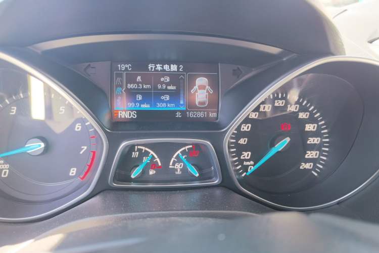Used Ford Kuga 2013 1.6L GTDi 4x4 Elite Model Odometer Close Up