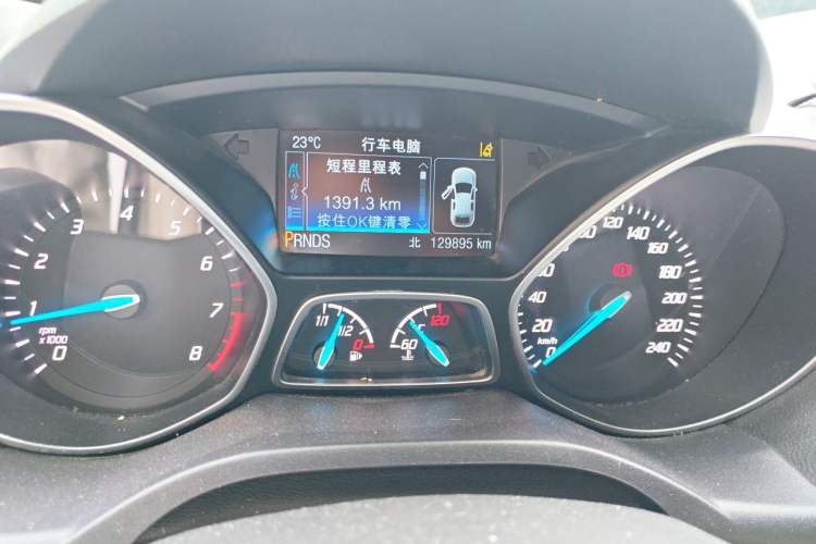 Used Ford Kuga 2013 2.0L GTDi Four-Wheel Drive Premium Model Odometer Close Up