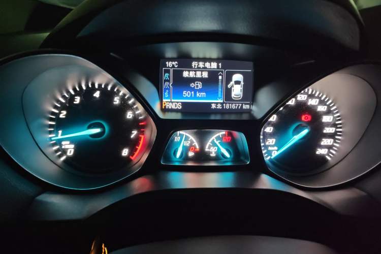 Used Ford Kuga 2013 1.6L GTDi 4x4 Elite Model Odometer Close Up