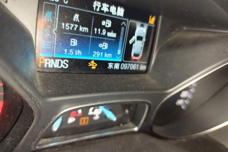 Used Ford Kuga 2013 2.0L GTDi Four-Wheel Drive Premium Model Odometer Close Up