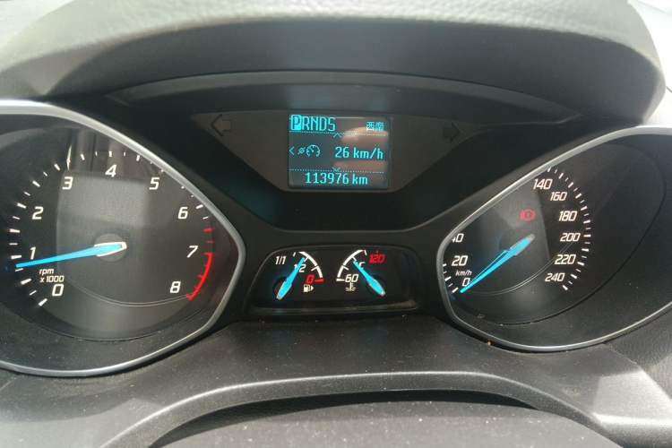Used Ford Kuga 2013 1.6L GTDi Two-Wheel-Drive Trend Model Odometer Close Up