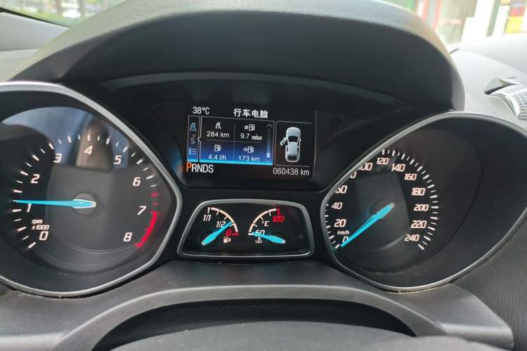 Used Ford Kuga 2013 1.6L GTDi 4x4 Elite Model Odometer Close Up