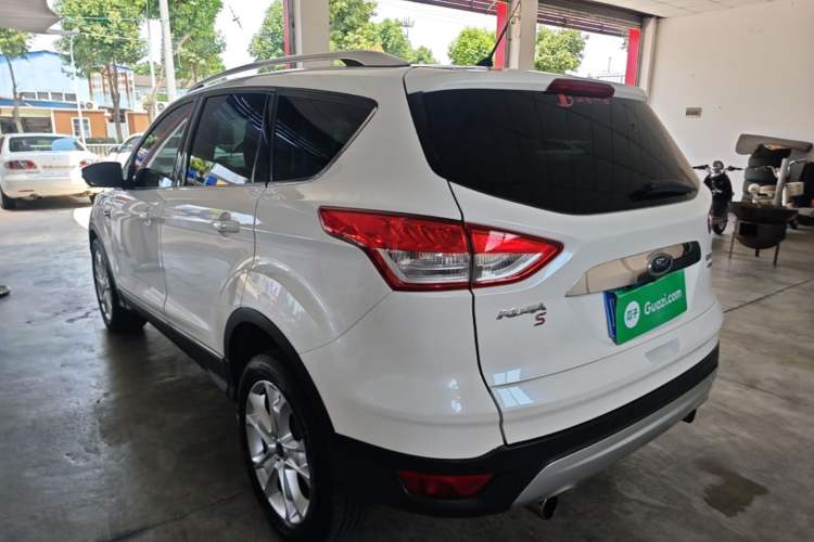 Used Ford Kuga 2013 2.0L GTDi Four-Wheel-Drive Sport Model Rear Left 45 Deg