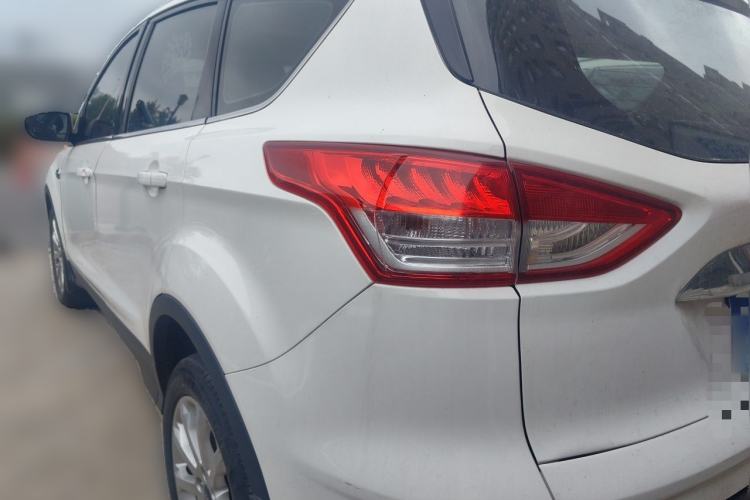 Used Ford Kuga 2013 1.6L GTDi Two-Wheel-Drive Trend Model Rear Left 45 Deg