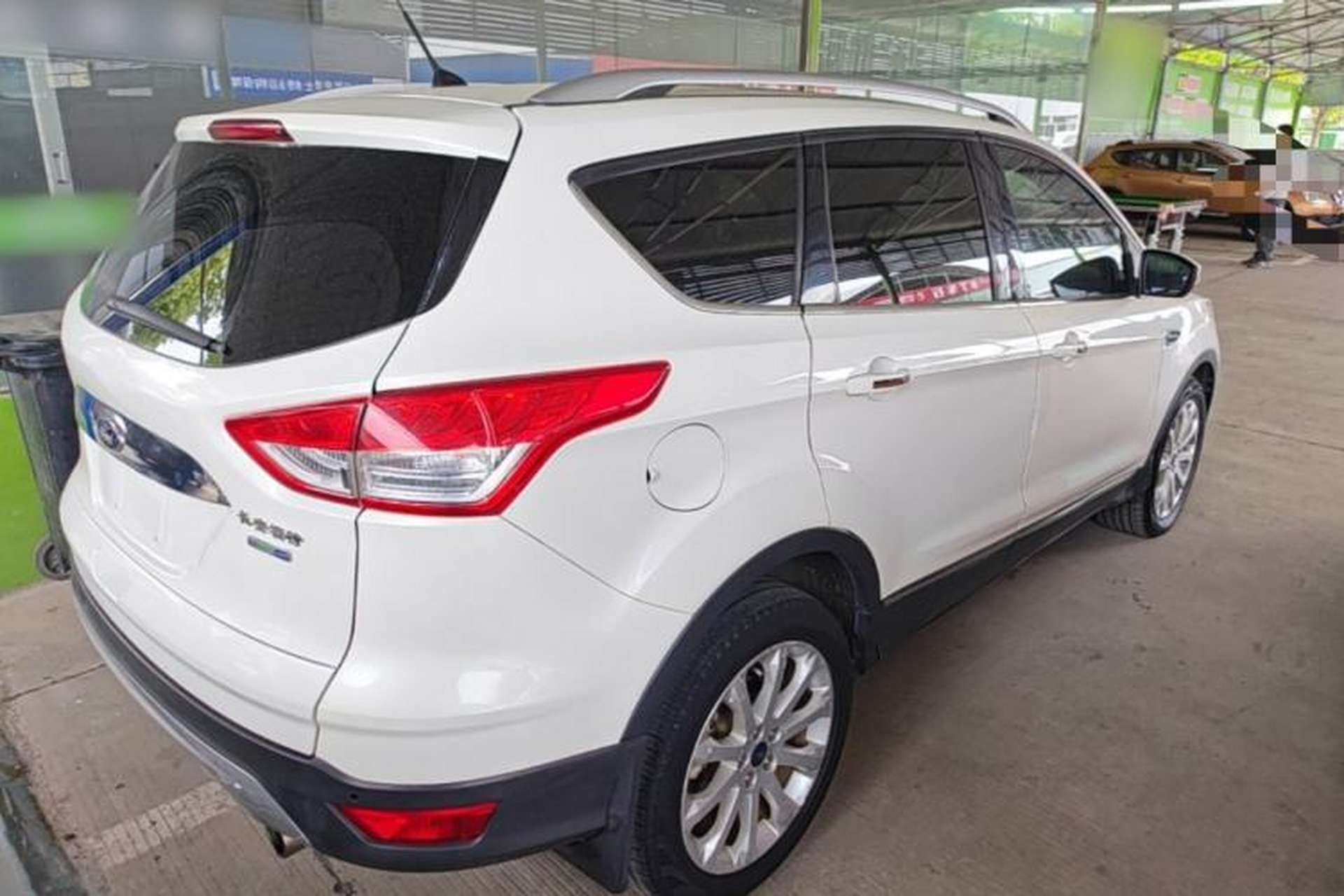 Used Ford Kuga 2013 1.6L GTDi 4x4 Elite Model Rear Right 45 Deg