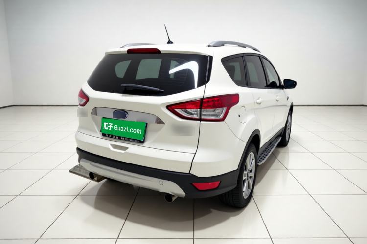 Used Ford Kuga 2013 1.6L GTDi Two-Wheel-Drive Trend Model Rear Right 45 Deg
