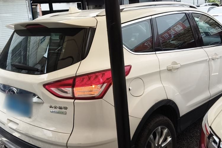 Used Ford Kuga 2013 1.6L GTDi Two-Wheel-Drive Trend Model Rear Right 45 Deg
