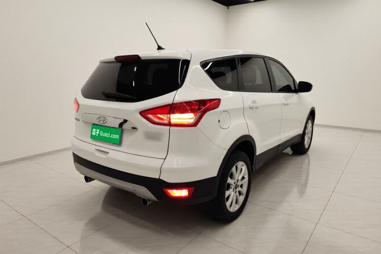 Used Ford Kuga 2013 1.6L GTDi Two-Wheel-Drive Trend Model Rear Right 45 Deg