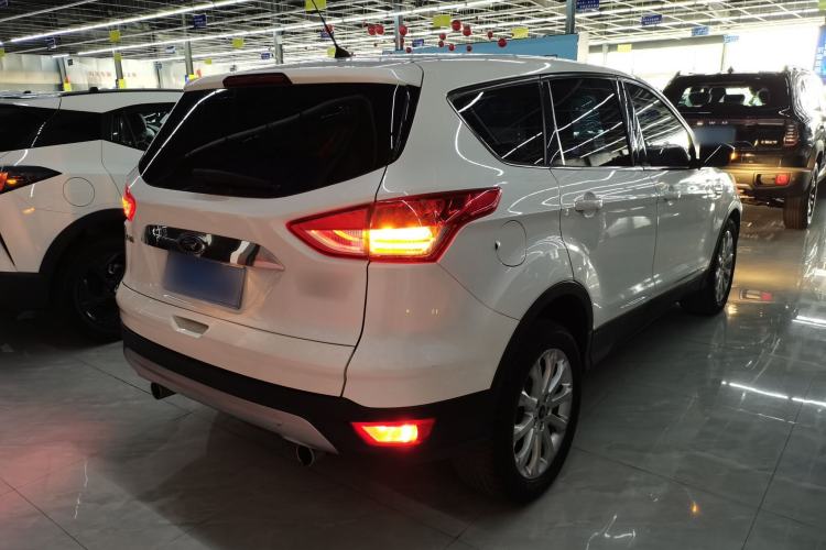 Used Ford Kuga 2013 1.6L GTDi Two-Wheel-Drive Trend Model Rear Right 45 Deg