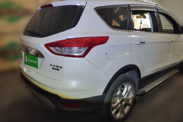 Used Ford Kuga 2013 2.0L GTDi Four-Wheel-Drive Sport Model Rear Right 45 Deg