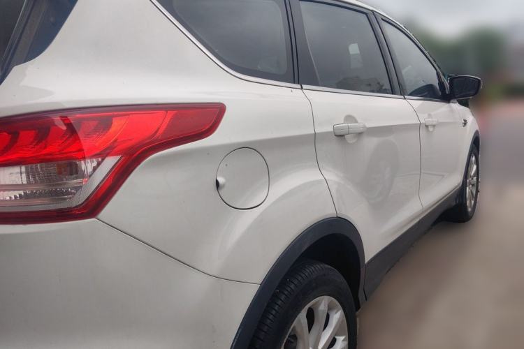 Used Ford Kuga 2013 1.6L GTDi Two-Wheel-Drive Trend Model Rear Right 45 Deg