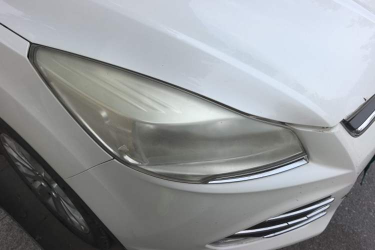 Used Ford Kuga 2013 1.6L GTDi 4x4 Elite Model Right Front Headlight
