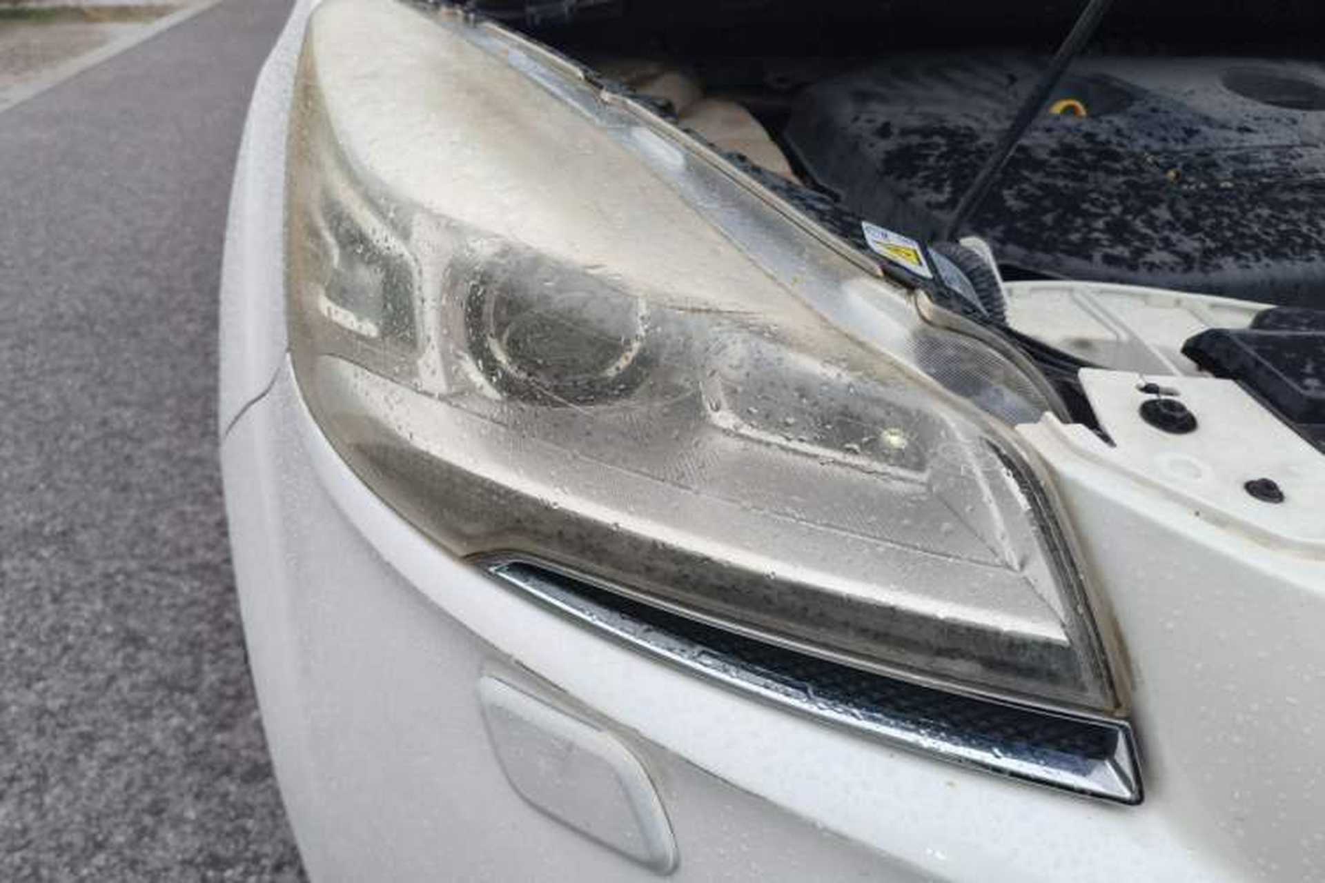 Used Ford Kuga 2013 2.0L GTDi Four-Wheel Drive Premium Model Right Front Headlight