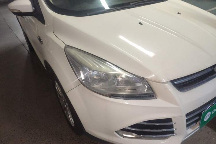 Used Ford Kuga 2013 1.6L GTDi 4x4 Elite Model Right Front Headlight