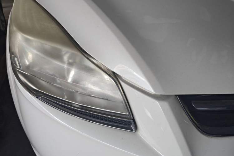 Used Ford Kuga 2013 1.6L GTDi 4x4 Elite Model Right Front Headlight