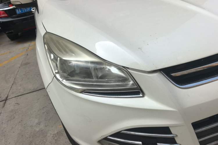 Used Ford Kuga 2013 1.6L GTDi 4x4 Elite Model Right Front Headlight