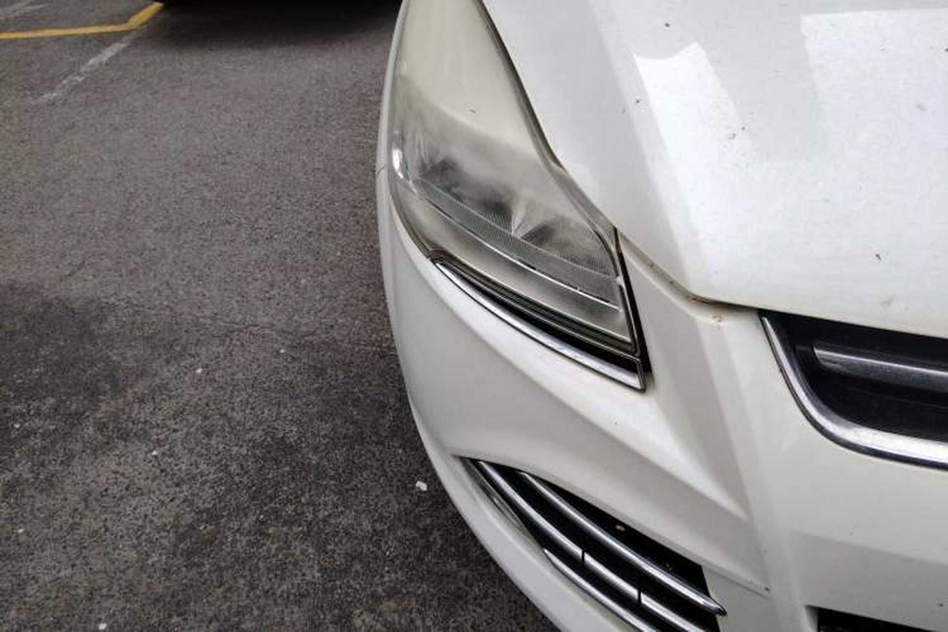 Used Ford Kuga 2013 1.6L GTDi 4x4 Elite Model Right Front Headlight