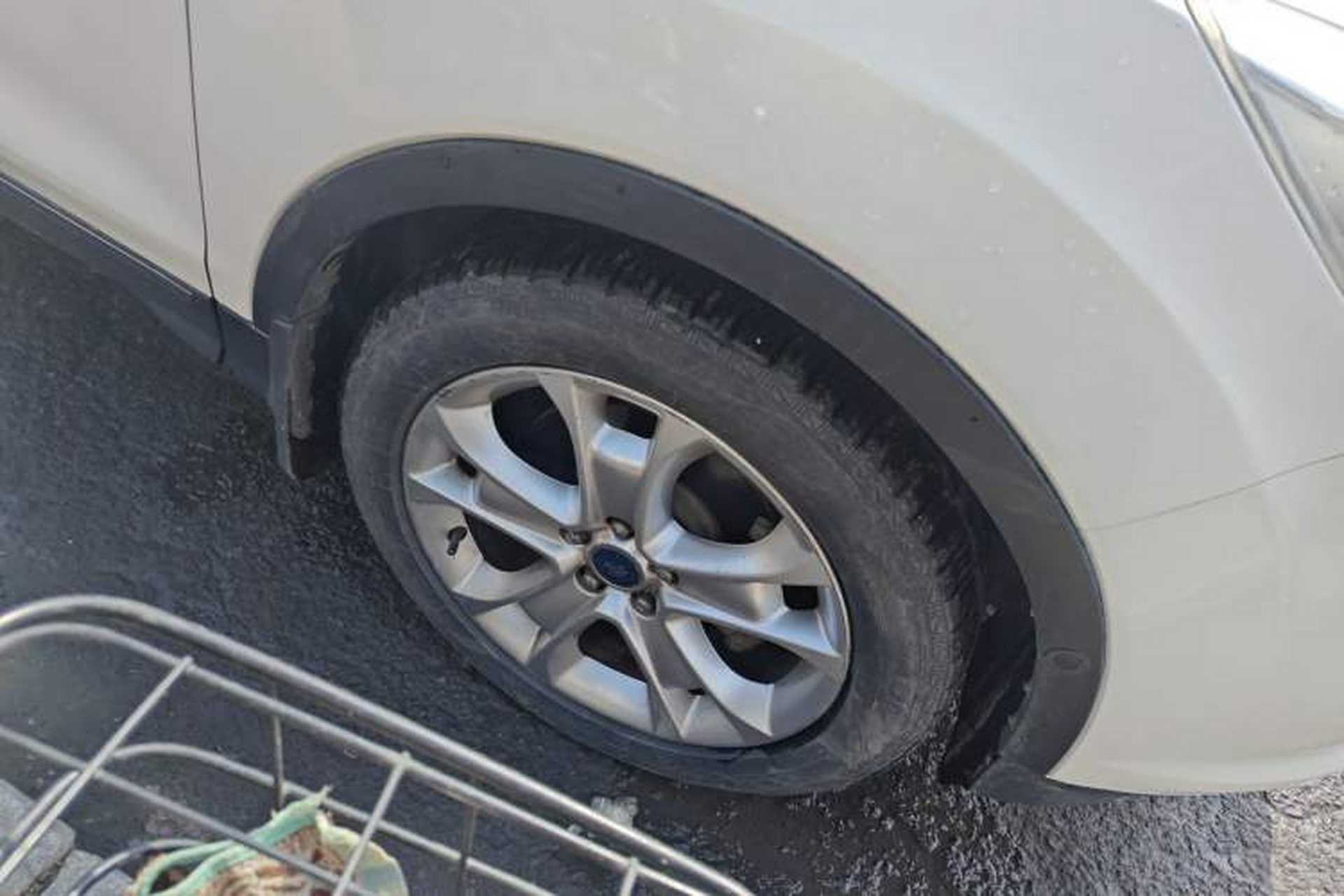 Used Ford Kuga 2013 2.0L GTDi Four-Wheel-Drive Sport Model Right Front Wheel Hub