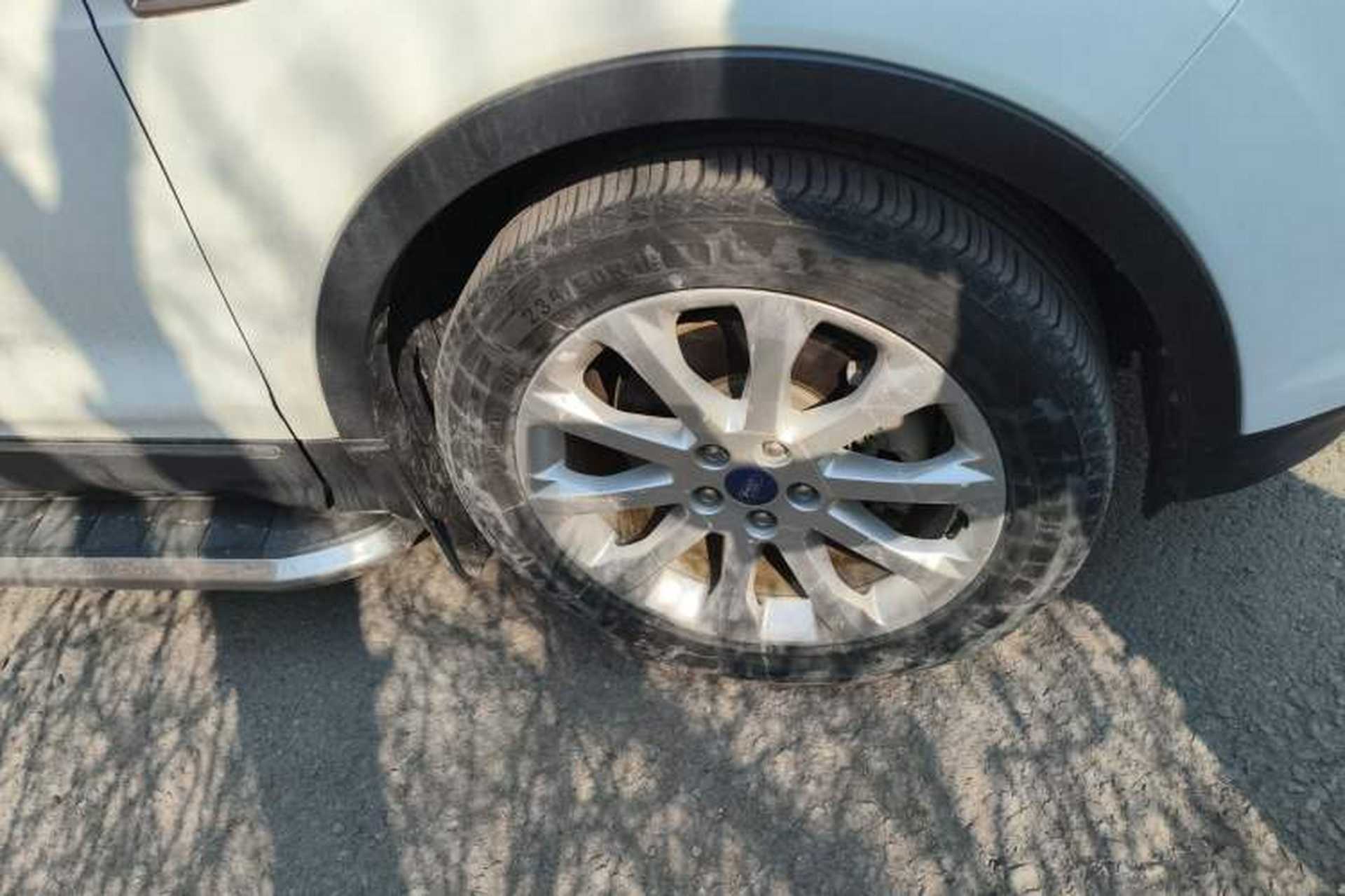 Used Ford Kuga 2013 1.6L GTDi 4x4 Elite Model Right Front Wheel Hub