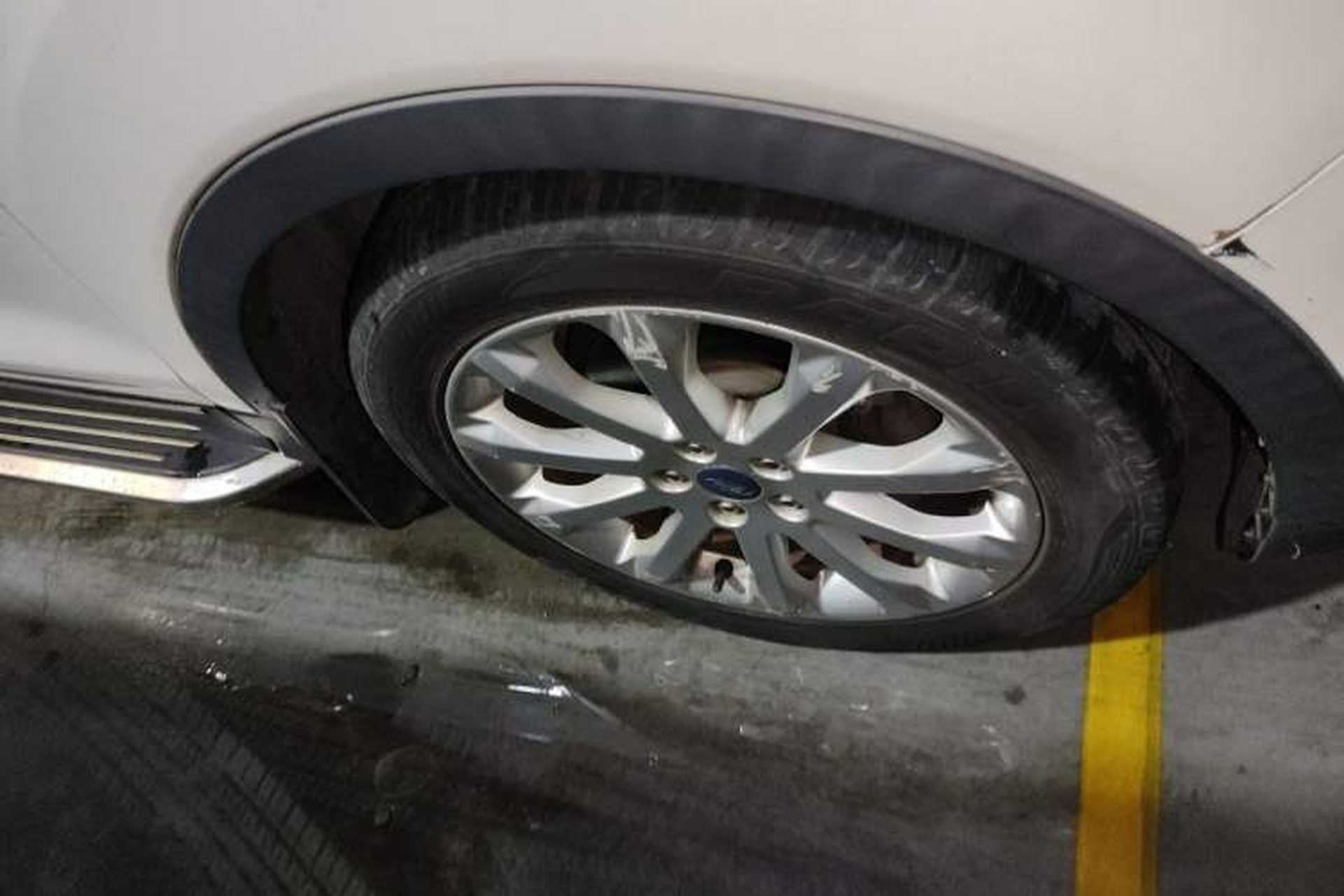 Used Ford Kuga 2013 1.6L GTDi Two-Wheel-Drive Trend Model Right Front Wheel Hub