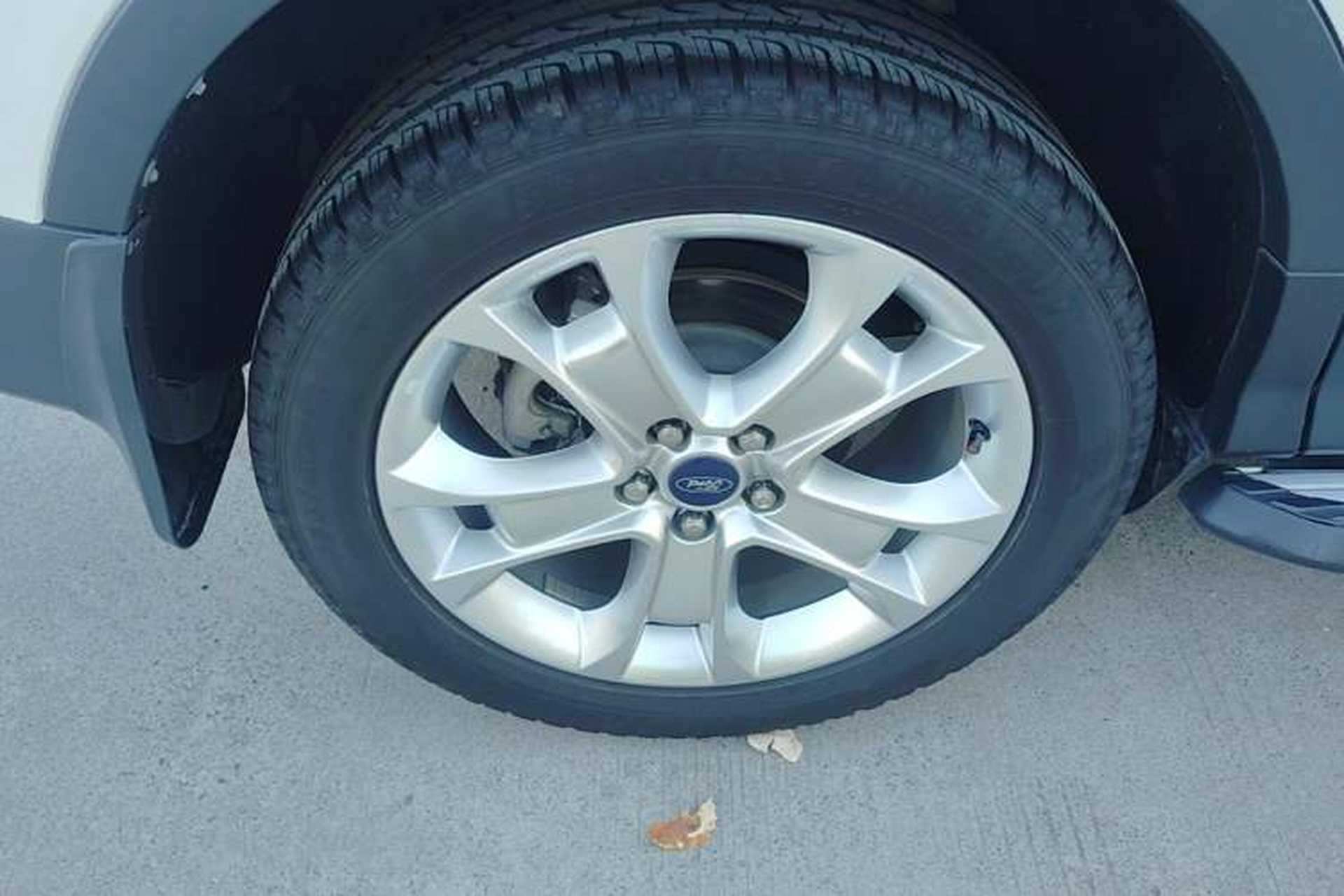 Used Ford Kuga 2013 2.0L GTDi Four-Wheel-Drive Sport Model Right Rear Wheel Hub