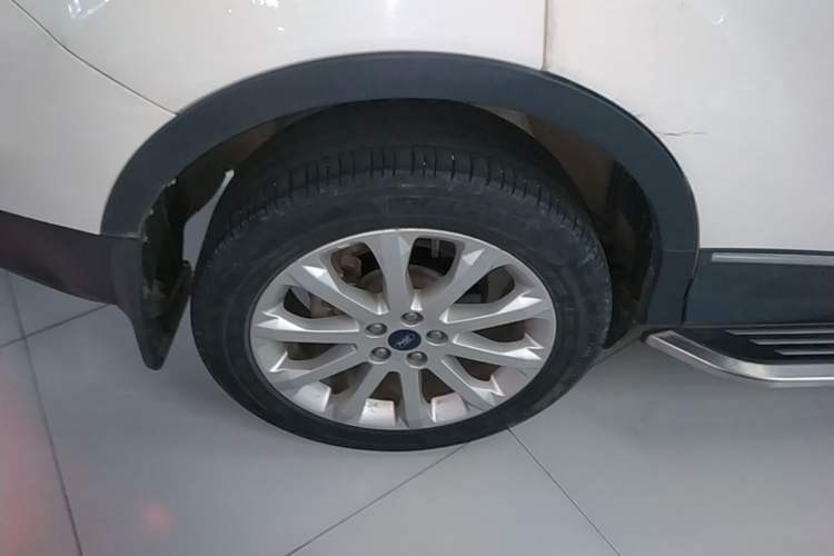 Used Ford Kuga 2013 2.0L GTDi Four-Wheel Drive Premium Model Right Rear Wheel Hub