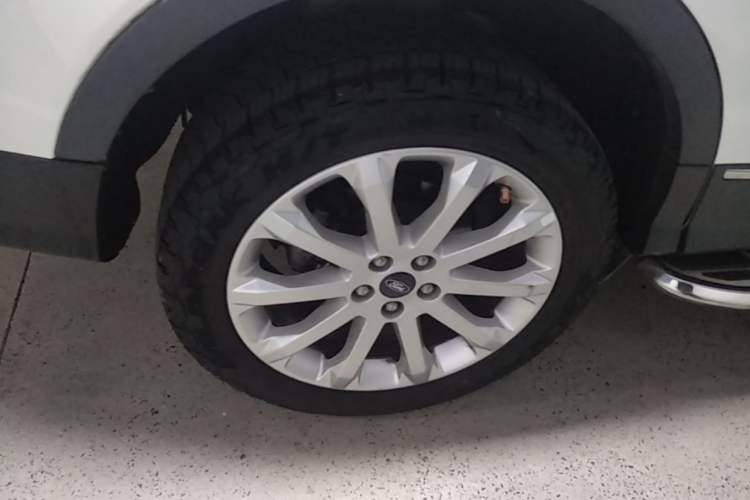 Used Ford Kuga 2013 2.0L GTDi Four-Wheel Drive Premium Model Right Rear Wheel Hub