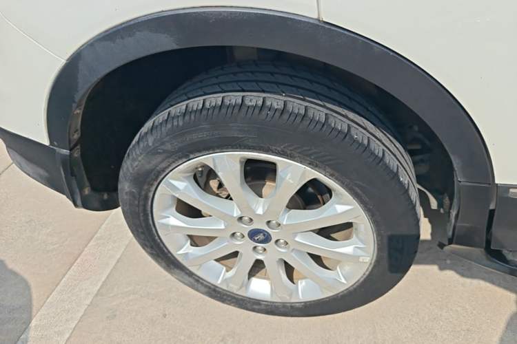 Used Ford Kuga 2013 2.0L GTDi Four-Wheel-Drive Sport Model Right Rear Wheel Hub