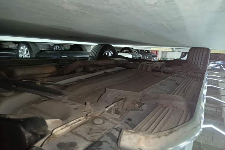 Used Ford Kuga 2013 2.0L GTDi Four-Wheel-Drive Sport Model Right Side Sill