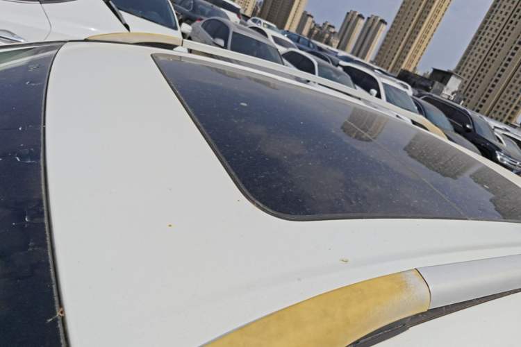 Used Ford Kuga 2013 1.6L GTDi Two-Wheel-Drive Trend Model Roof