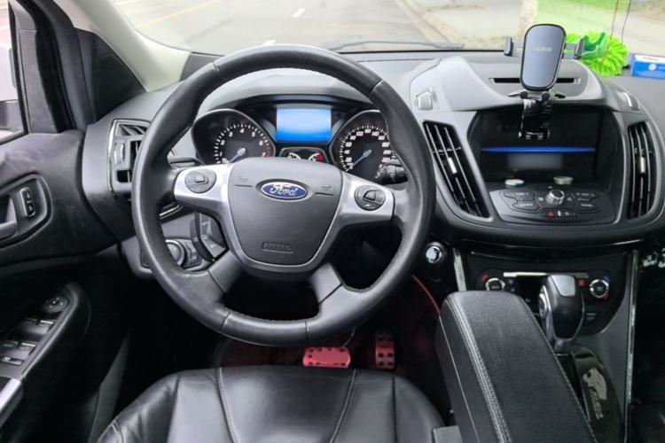 Used Ford Kuga 2013 2.0L GTDi Four-Wheel-Drive Sport Model Steering Wheel
