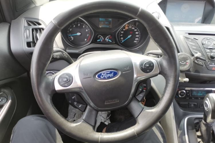 Used Ford Kuga 2013 1.6L GTDi Two-Wheel-Drive Trend Model Steering Wheel