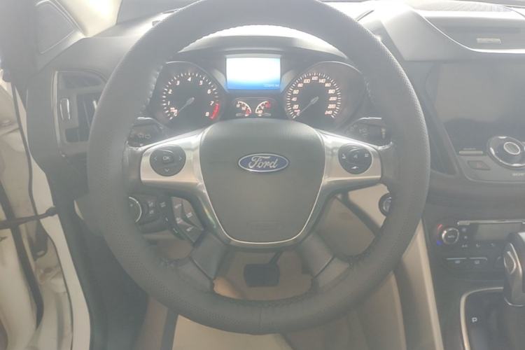 Used Ford Kuga 2013 2.0L GTDi Four-Wheel Drive Premium Model Steering Wheel