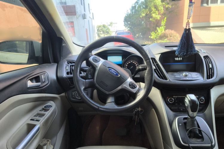 Used Ford Kuga 2013 1.6L GTDi 4x4 Elite Model Steering Wheel