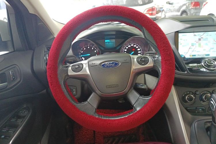 Used Ford Kuga 2013 1.6L GTDi Two-Wheel-Drive Comfort Model Steering Wheel