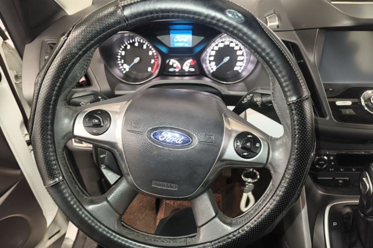 Used Ford Kuga 2013 1.6L GTDi Two-Wheel-Drive Trend Model Steering Wheel