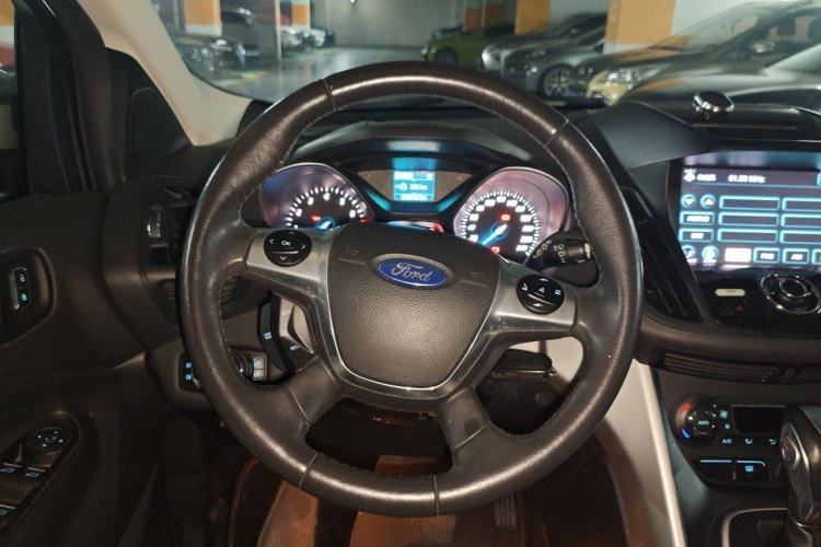Used Ford Kuga 2013 1.6L GTDi Two-Wheel-Drive Trend Model Steering Wheel