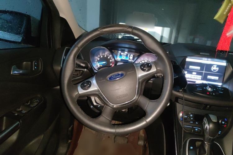 Used Ford Kuga 2013 2.0L GTDi Four-Wheel-Drive Sport Model Steering Wheel