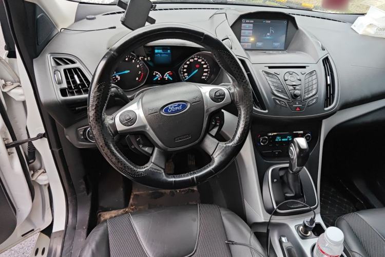 Used Ford Kuga 2013 1.6L GTDi Two-Wheel-Drive Trend Model Steering Wheel