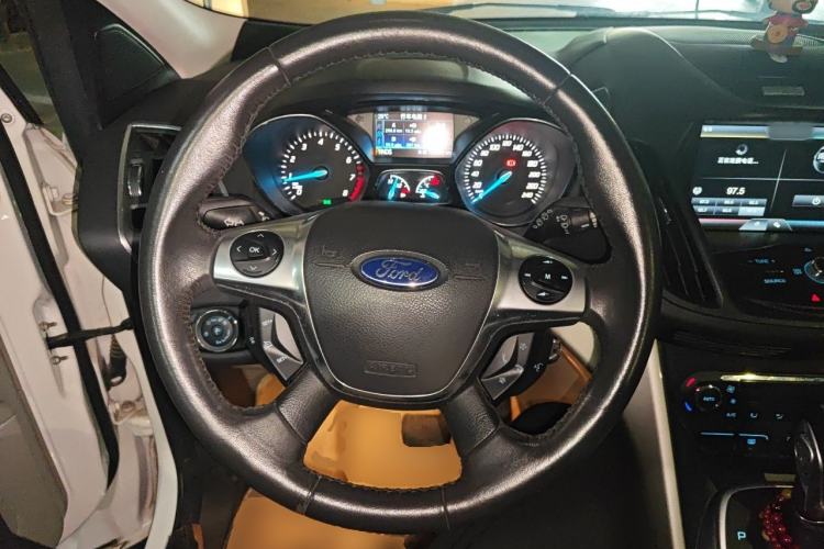 Used Ford Kuga 2013 1.6L GTDi 4x4 Elite Model Steering Wheel