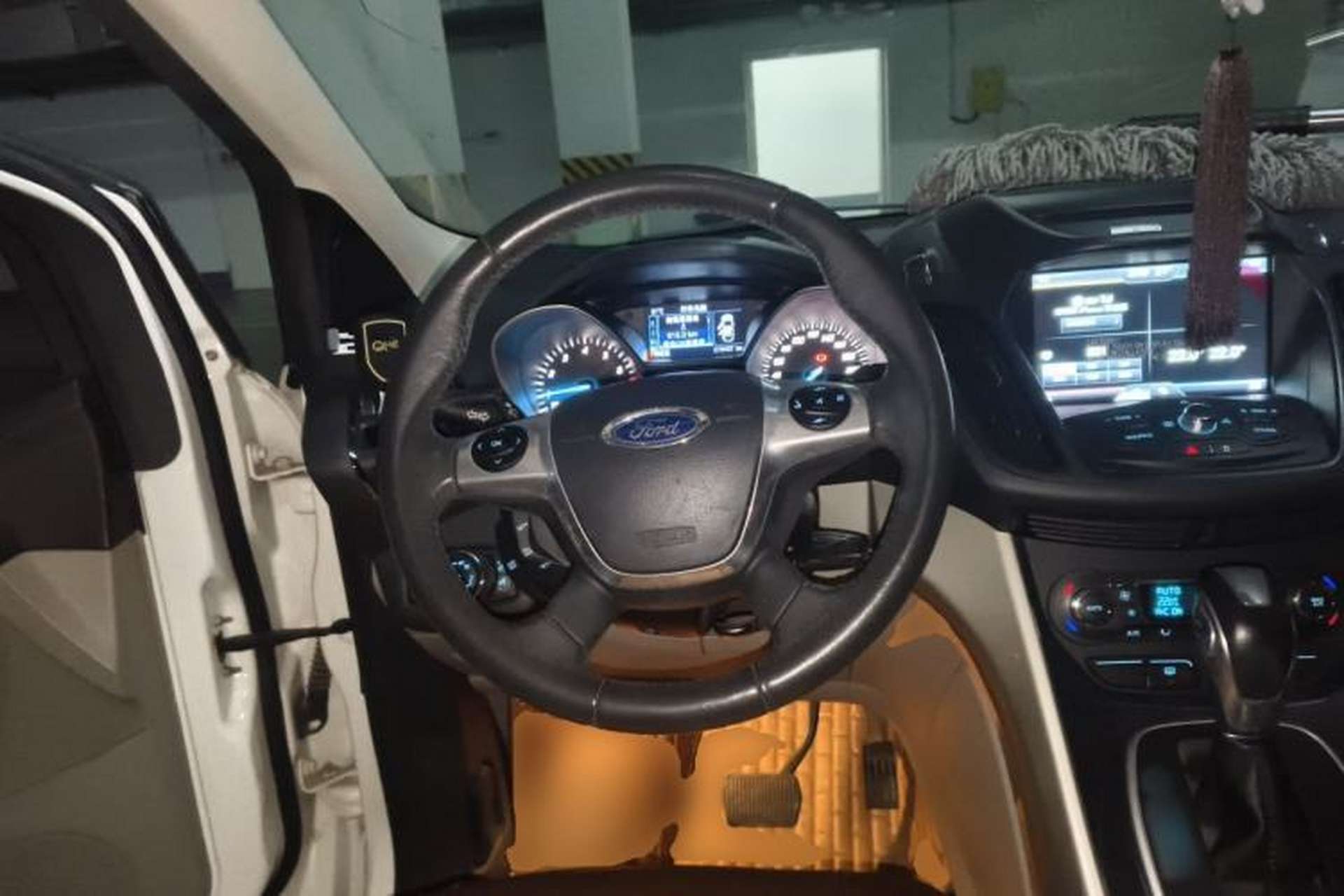 Used Ford Kuga 2013 1.6L GTDi 4x4 Elite Model Steering Wheel