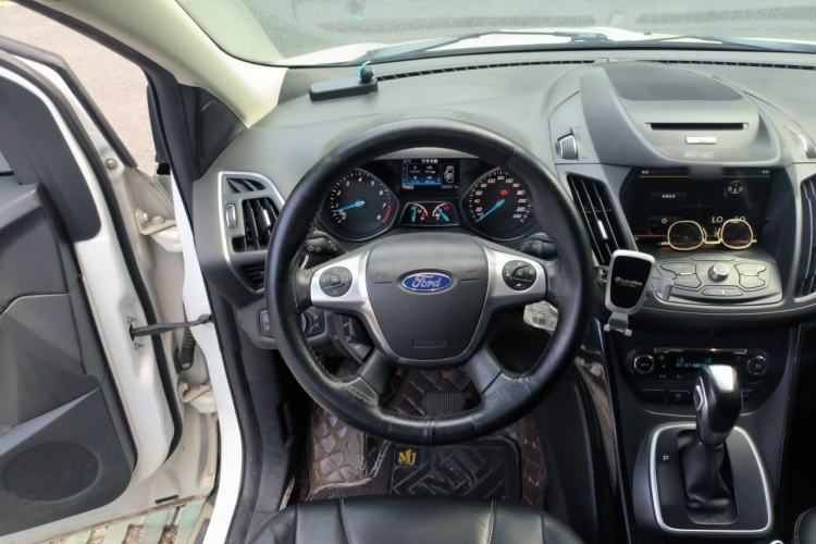 Used Ford Kuga 2013 2.0L GTDi Four-Wheel Drive Premium Model Steering Wheel