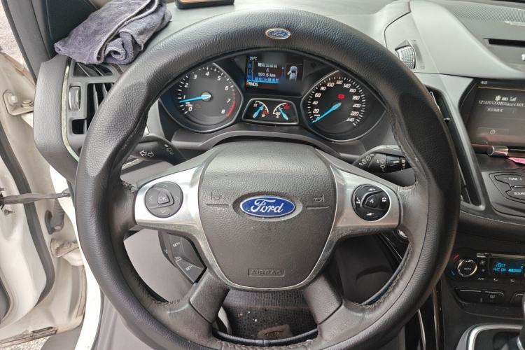 Used Ford Kuga 2013 2.0L GTDi Four-Wheel-Drive Sport Model Steering Wheel