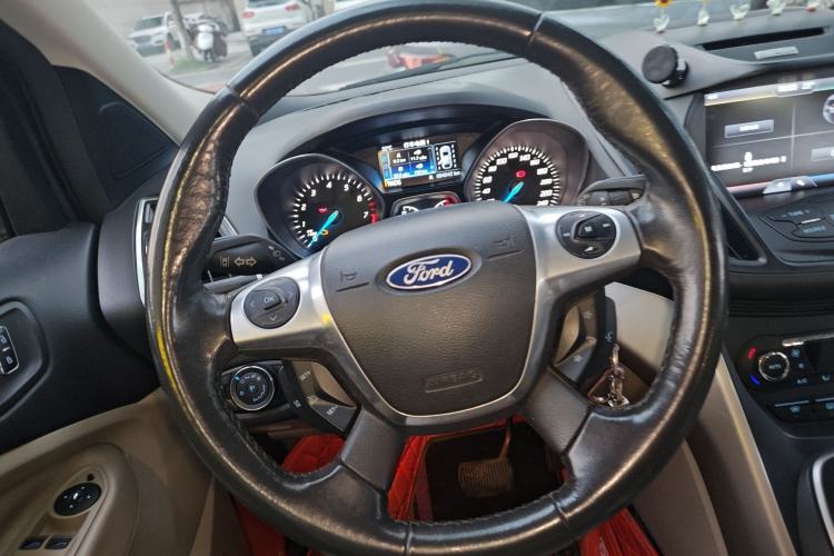 Used Ford Kuga 2013 1.6L GTDi 4x4 Elite Model Steering Wheel