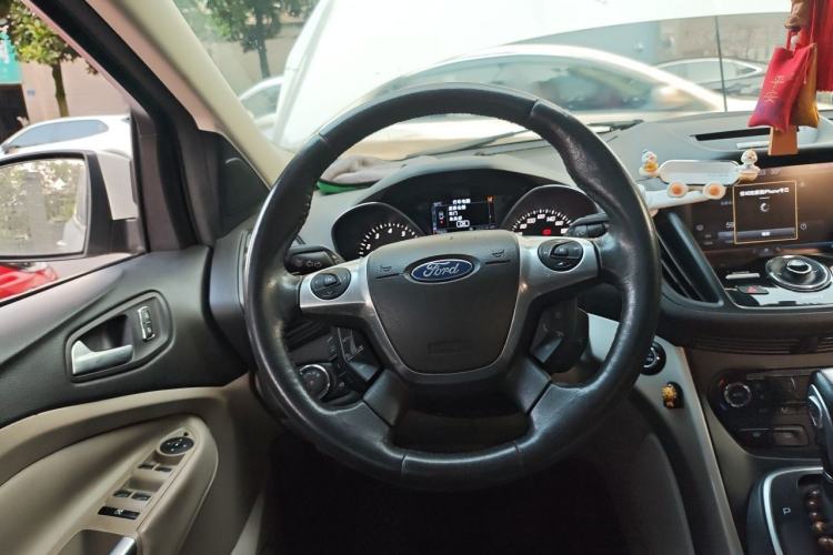 Used Ford Kuga 2013 2.0L GTDi Four-Wheel Drive Premium Model Steering Wheel