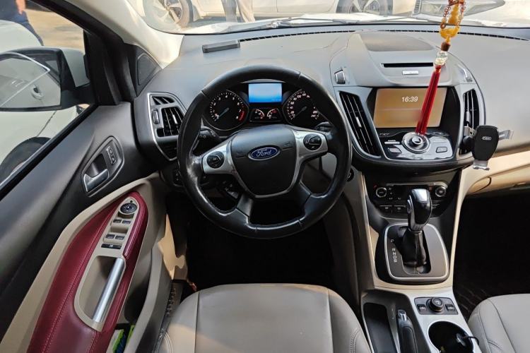 Used Ford Kuga 2013 2.0L GTDi Four-Wheel Drive Premium Model Steering Wheel