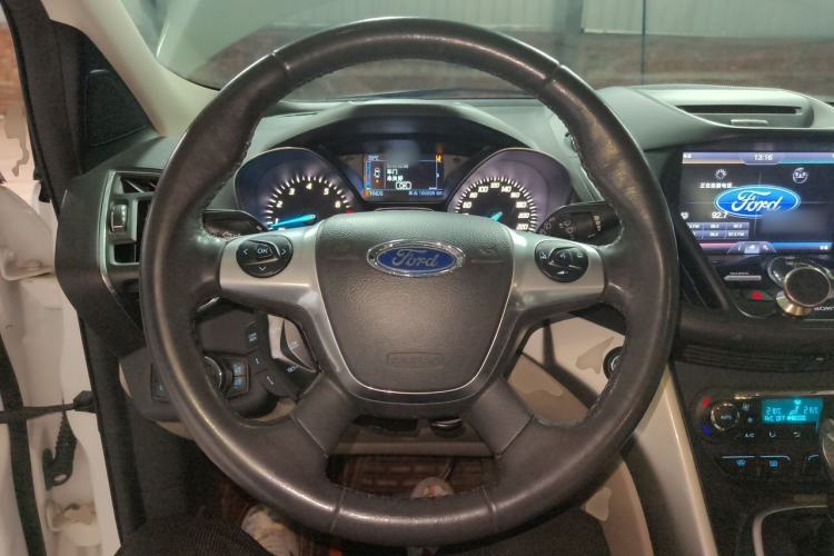 Used Ford Kuga 2013 2.0L GTDi Four-Wheel Drive Premium Model Steering Wheel
