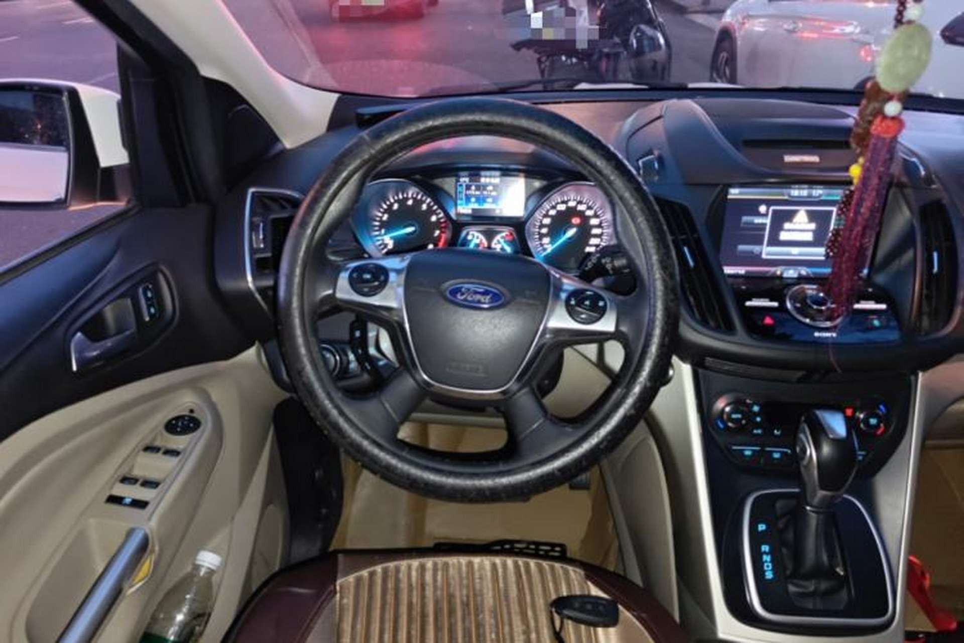 Used Ford Kuga 2013 2.0L GTDi Four-Wheel Drive Premium Model Steering Wheel